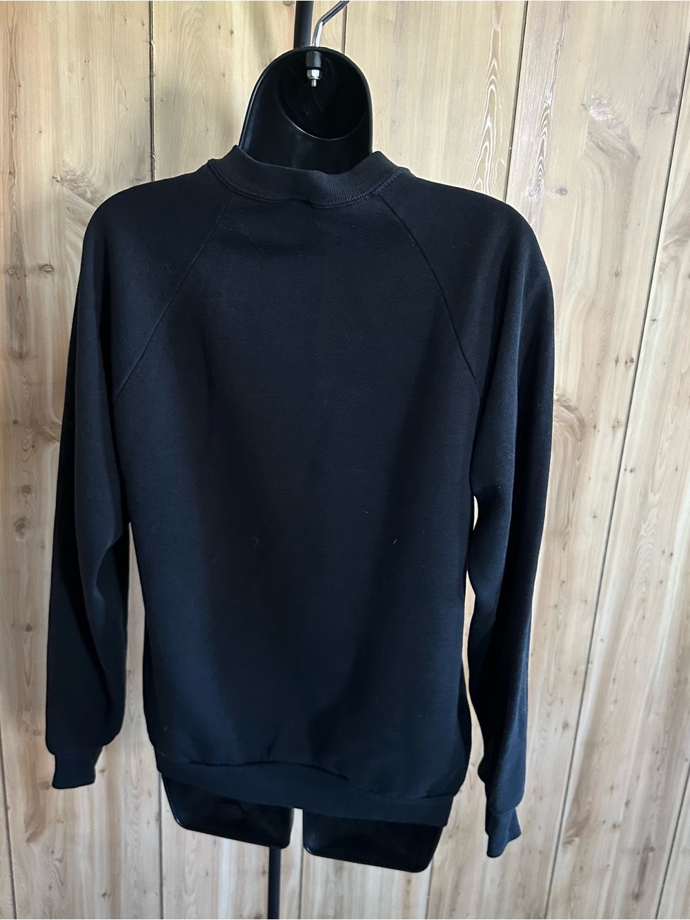 Black 'Lone Wolf' Graphic Crewneck Sweatshirt, Vintage Jerzees s/m, made in USA - Picture 6 of 6